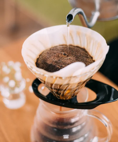 Hario V60 02 Cam Dripper (Siyah)