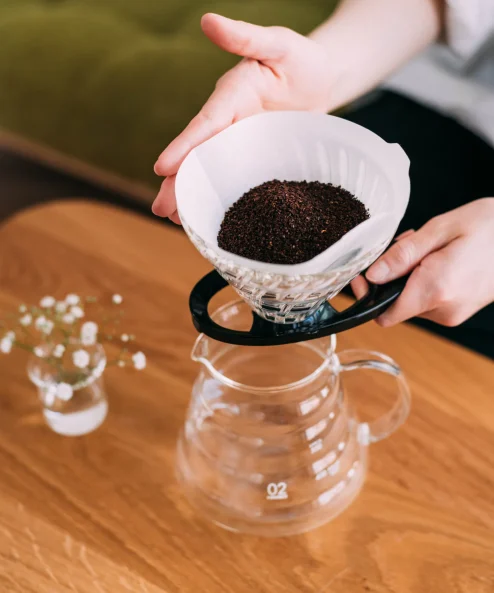 Hario V60 02 Cam Dripper (Siyah)