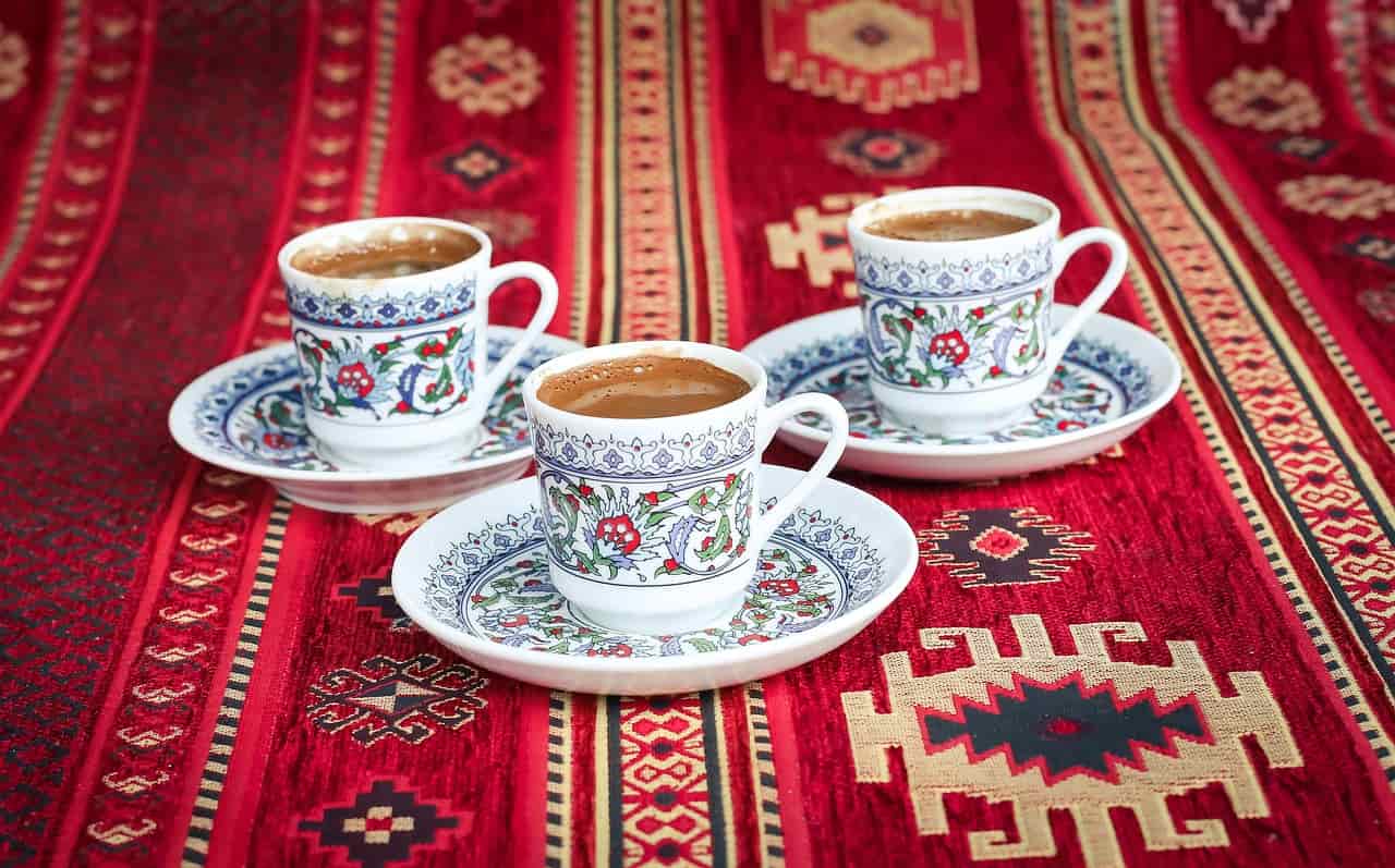 çikulatalı türk kahvesi