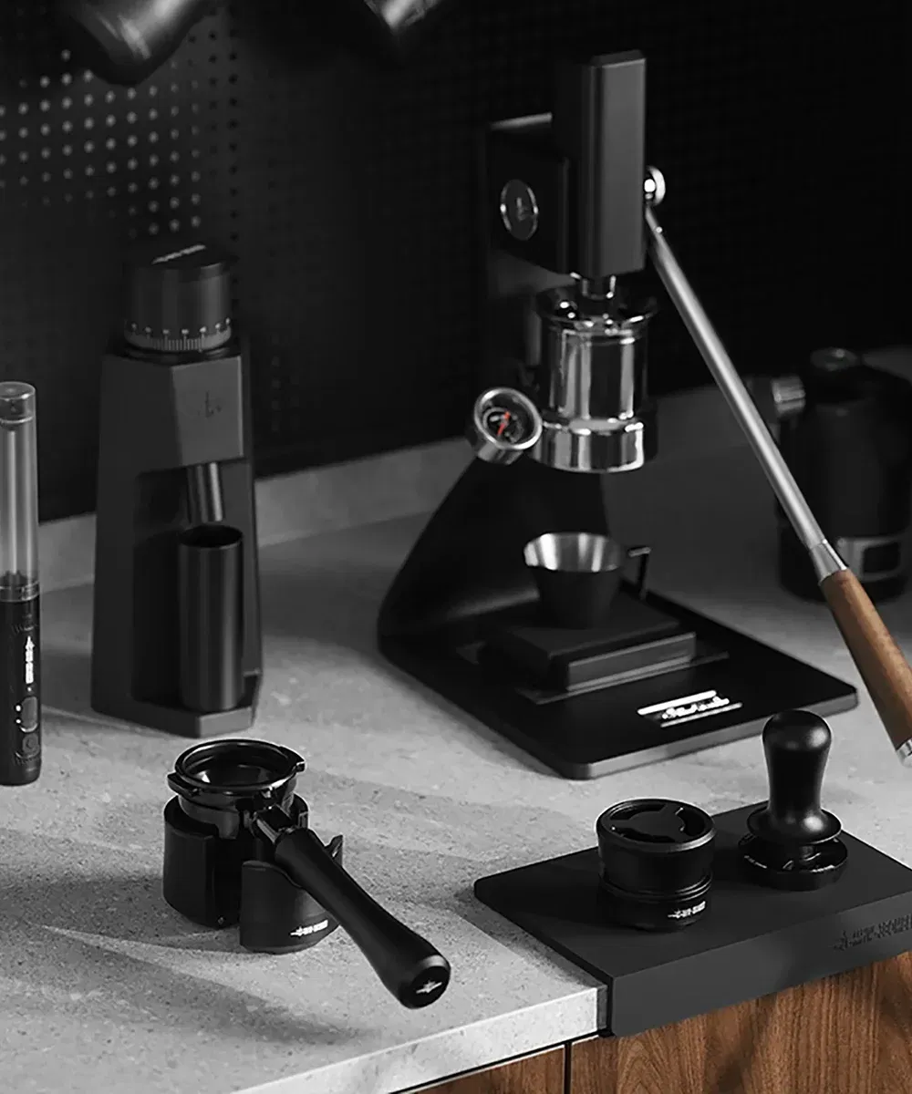 MHW-3BOMBER Astra Collection Tamper Standı 51-58mm Universal